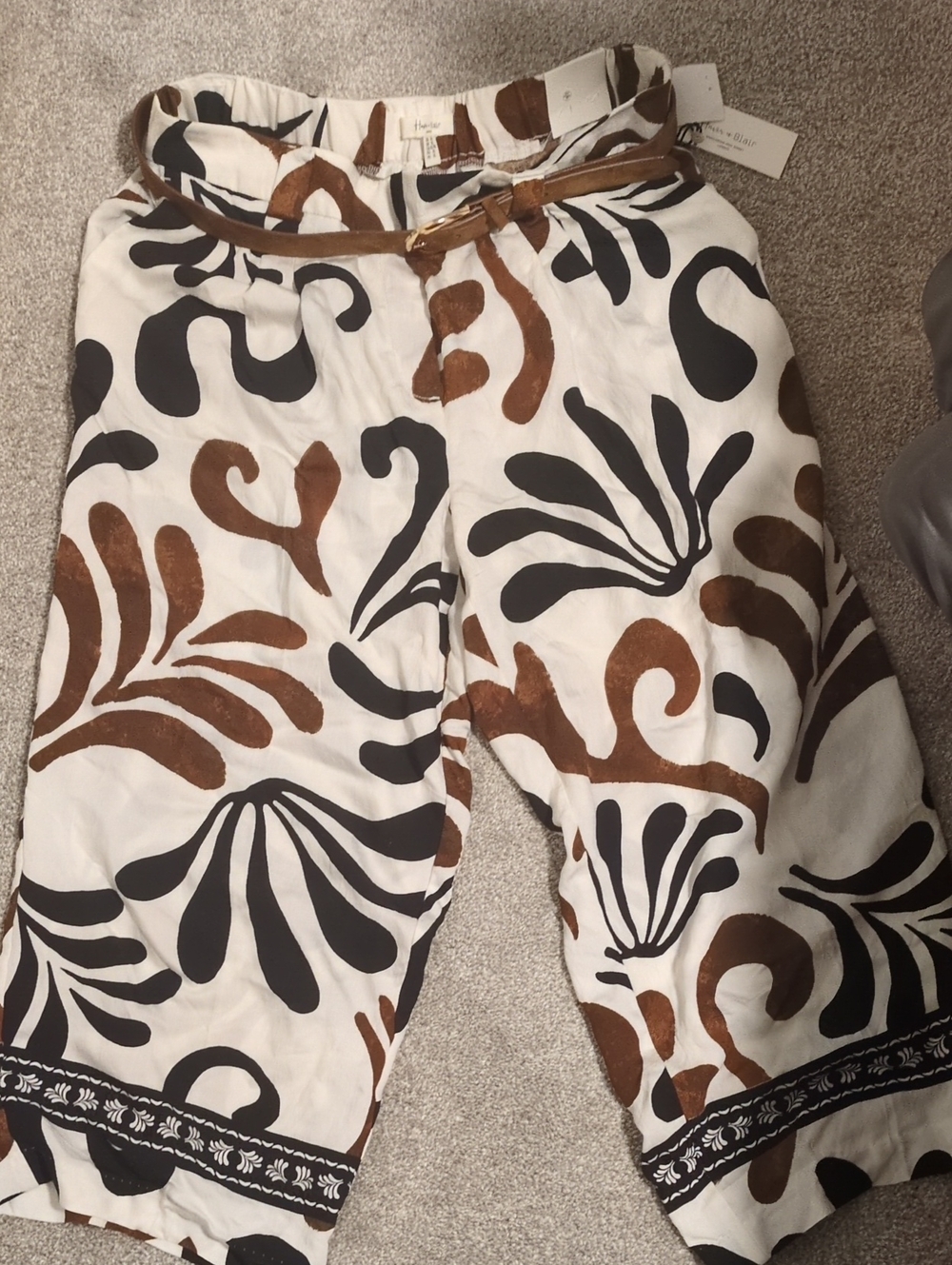 Wide Leg Pull On Crop Pant Size XL